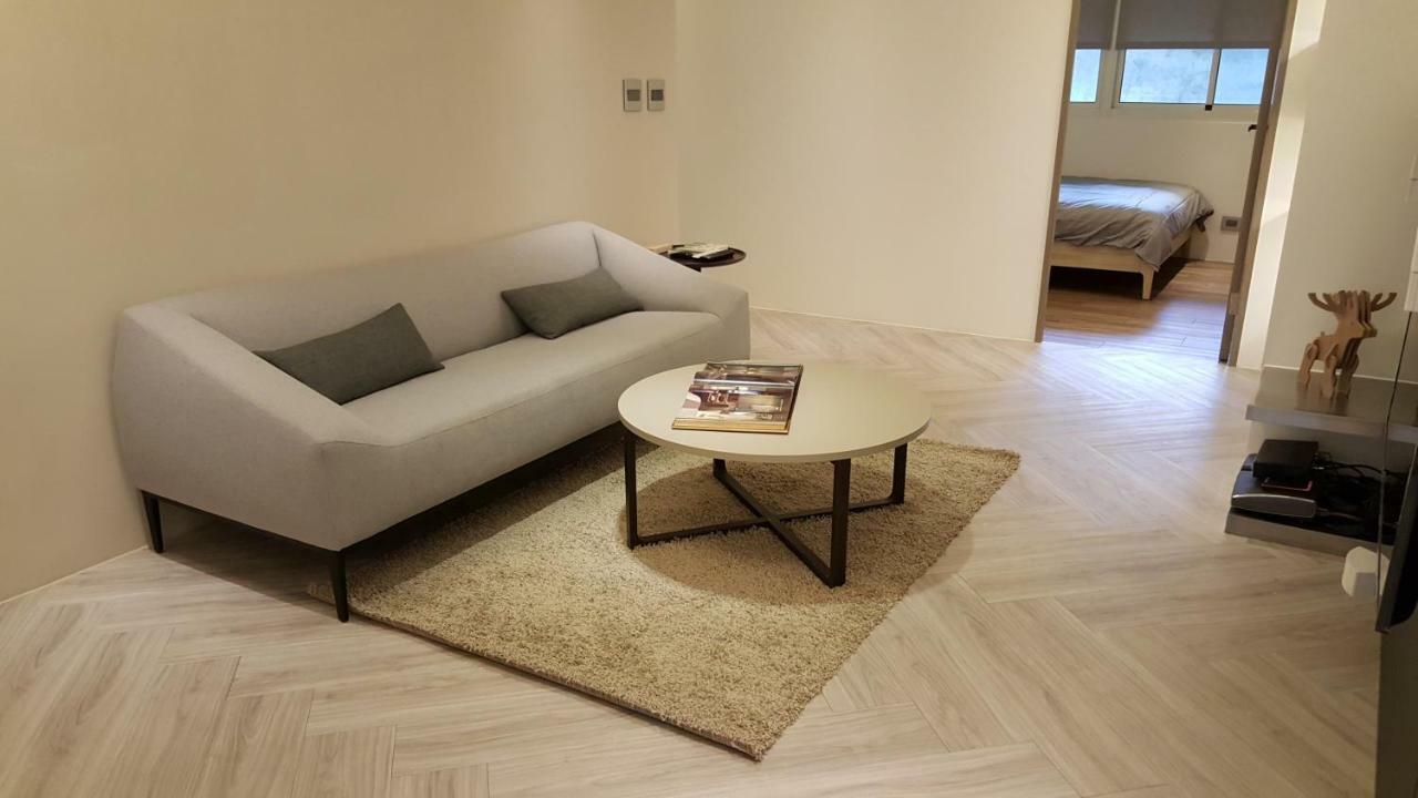 3 Bedrooms And 1 Study And 3 Bathrooms Near 101 & Mrt Apartment *