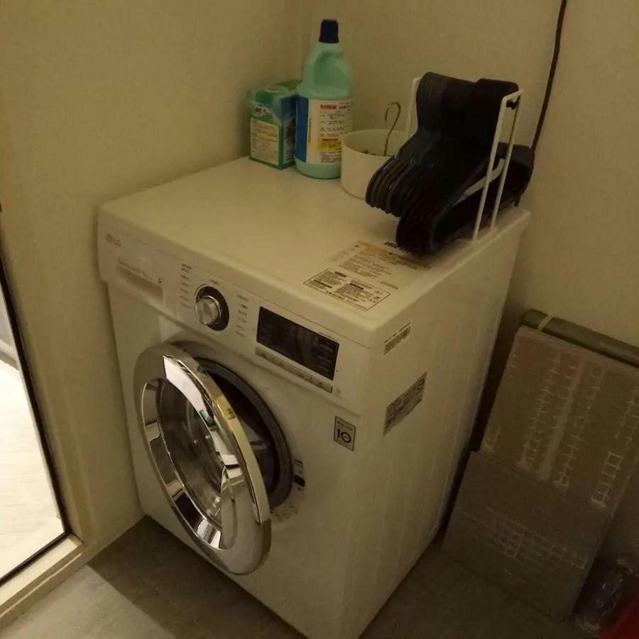 Apartment 3 Bedrooms And 1 Study And 3 Bathrooms Near 101 & Mrt Taipei