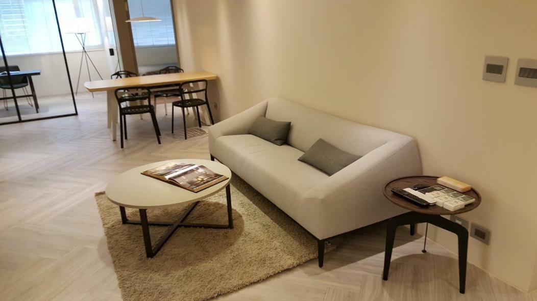 3 Bedrooms And 1 Study And 3 Bathrooms Near 101 & Mrt Taipei