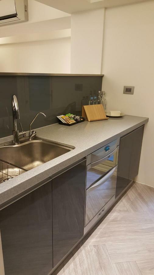Apartment 3 Bedrooms And 1 Study And 3 Bathrooms Near 101 & Mrt