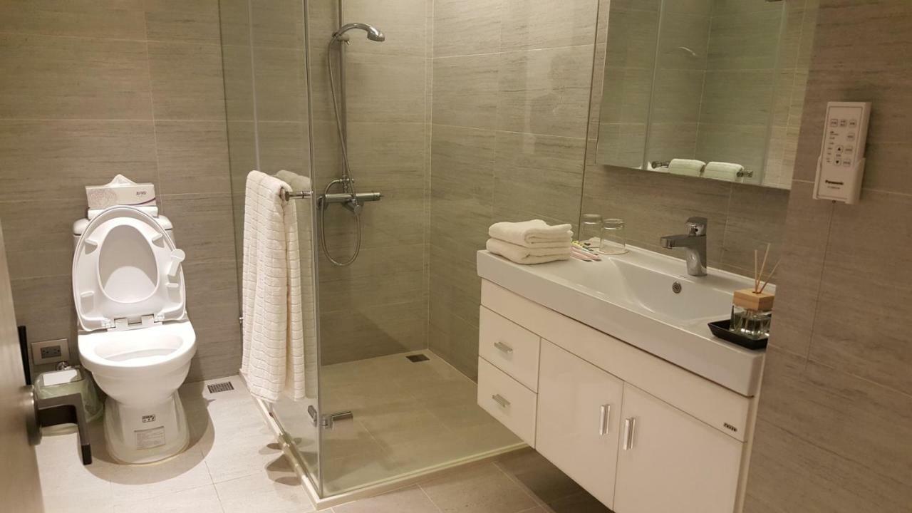 3 Bedrooms And 1 Study And 3 Bathrooms Near 101 & Mrt * Taipei